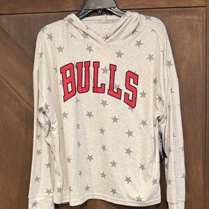 Bulls Women's Cream Hoodie with Gray Stars